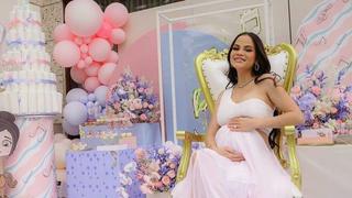 Natti Natasha enternece a cibernautas al compartir fotos de su baby shower