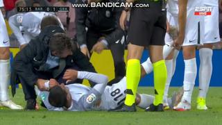 Por una molestia tras la exigencia del cotejo: Luis Abram fue cambiado en el Barcelona vs. Granada [VIDEO]