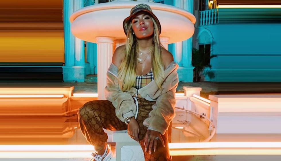 El padre de Karol G explicó las razones por las que la cantante no quiso grabar "Sin Pijama" junto a Becky G. (Foto: @karolg)