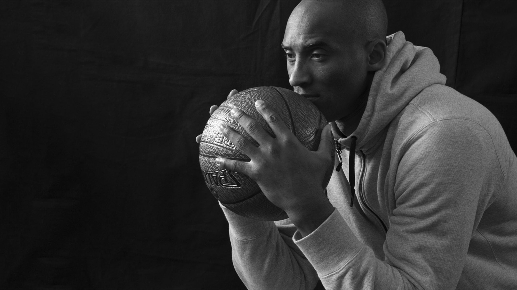 Kobe Bryant se retiró del basquetbol profesional en el 2016. En su último partido anotó 60 puntos.