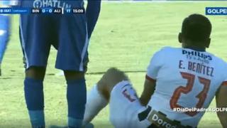 Dolor de cabeza para Benítez: Edgar salió lesionado en el partido en Juliaca [VIDEO]