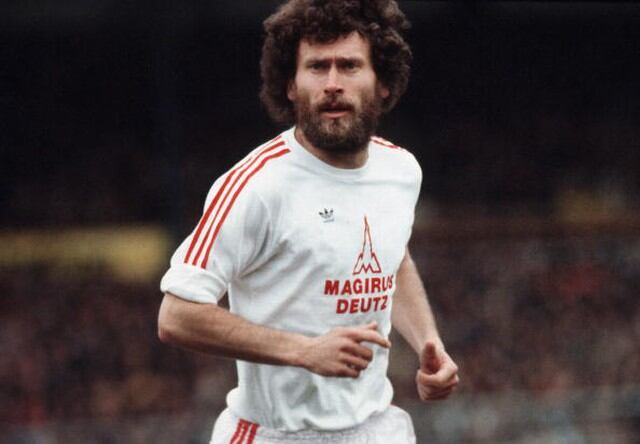 5. Paul Breitner (Alemania): 131 goles.