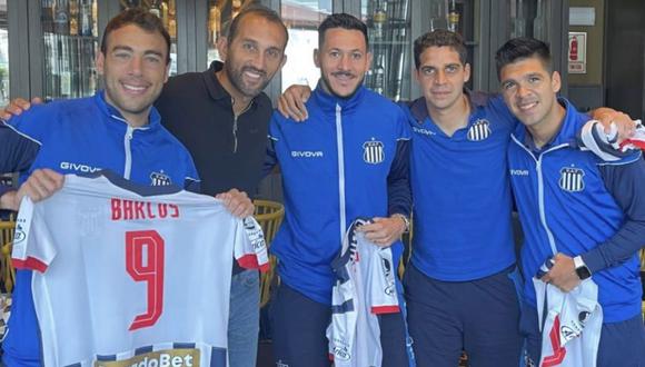 Hernán Barcos se reunió con jugadores de Talleres. (Foto: Instagram)