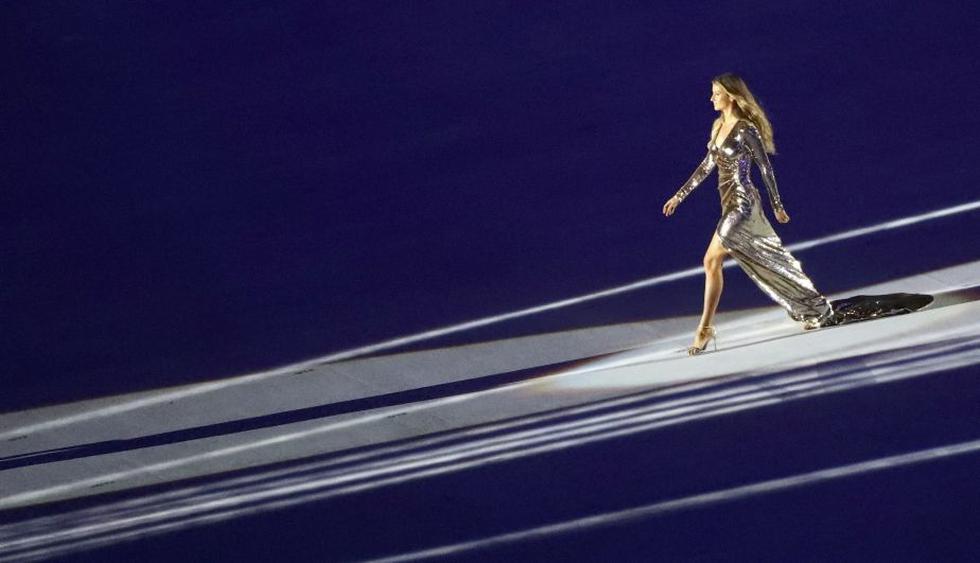 La brasileña Gisele Bundchen deslumbró con su belleza la inauguración de Río 2016. (AP)