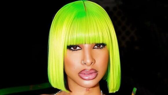 La artista con el cabello verde, el look de su canción "Bad Bxtch" (Foto: Yailin La Más Viral / Instagram)