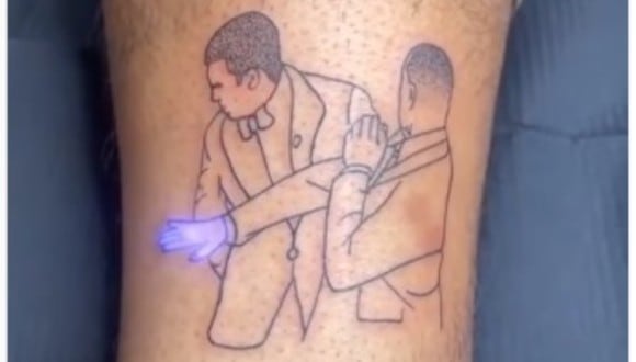 Un hombre se hizo un tatuaje inspirado en la bofetada de Will Smith a Chris Rock. (Foto: @oaguilarcrafted)