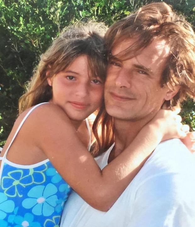 Eleonora Pons Maronese, más conocida como Lele Pons, de niña junto a su padre, Luis Pons (Foto: Lele Pons / Instagram)