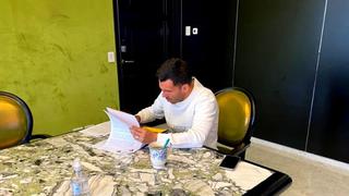 Por fin se hizo: Carlos Tevez firma su renovación con Boca Juniors [VIDEO]