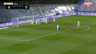 ¡Una locura! Messi casi marca gol olímpico, pero el palo se lo negó en el Real Madrid vs. Barcelona [VIDEO]