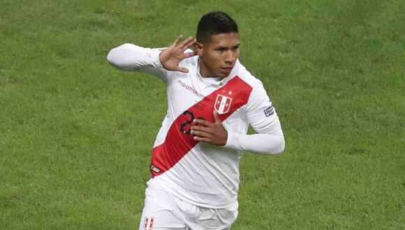 Edison Flores será por primera vez capitán de la Selección Peruana. (Foto: AP)