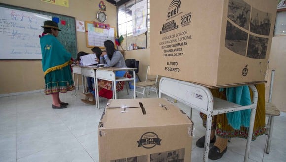El voto en Ecuador es obligatorio para los ciudadanos entre 18 y 65 años. (Foto: Luis Marino / AFP)