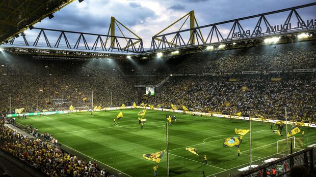 El Signal Iduna Park tiene la capacidad para más de 80 mil hinchas y es la sede habitual del Borussia Dortmund. (Foto: Agencias).