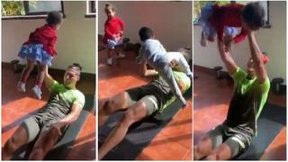 Vale todo: Cristiano Ronaldo usó a sus hijos como pesas en entrenamiento casero por la cuarentena [VIDEO]
