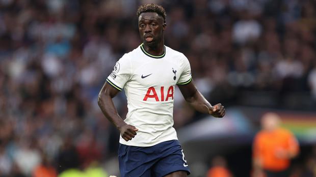 Davinson Sánchez doesn't have the support of Antonio Conte at Tottenham. (Foto: Getty Images)