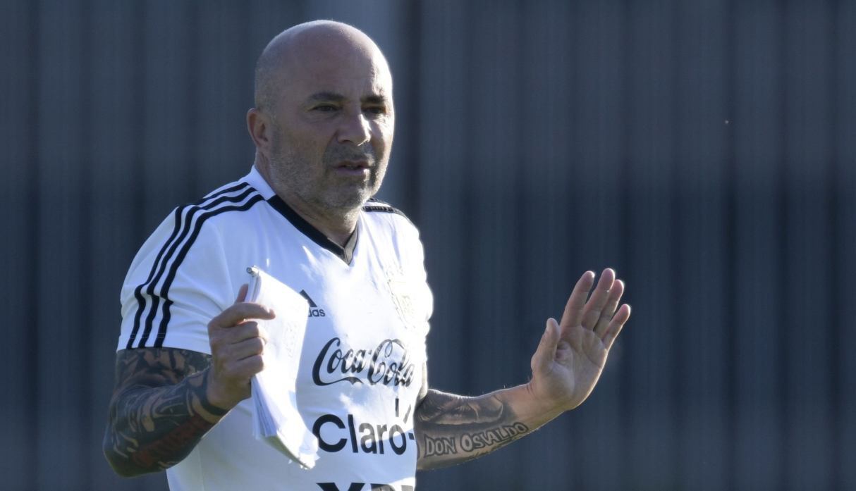 Jorge Sampaoli cobró más de 3 millones de dólares anuales cuando estuvo al frente de Chile. (Foto: AFP)