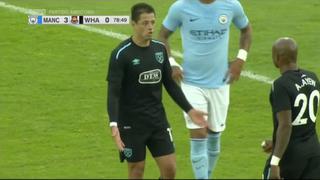 ¿Qué pasó ahí? Chicharito reclamó a compañero por arruinar ataque del West Ham [VIDEO]