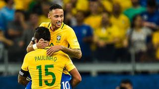 Neymar se compenetra con Paulinho: su curioso baile que es viral en redes sociales