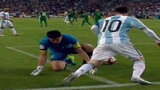 La huacha de Lionel Messi al arquero boliviano que emocionó a la tribuna
