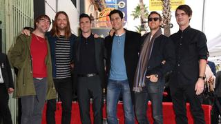 Arrestan a bajista de Maroon 5, Mickey Madden, por violencia doméstica