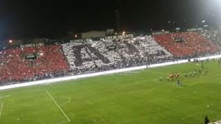 Alianza Lima: hinchas formaron mosaico para recibir al equipo (VIDEO)