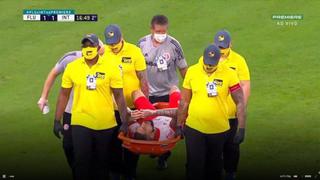 Todo iba tan bien...: Paolo Guerrero sufrió lesión y salió en camilla del Maracaná 