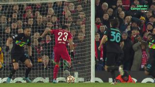 Eso estuvo cerca: Luis Díaz remató y Arturo Vidal evitó el primer gol de Liverpool en Champions [VIDEO]