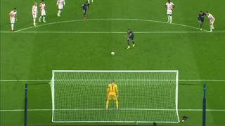 Messi se lo cedió y él lo envió a las nubes: Mbappé falló un penal en el PSG vs. Leipzig [VIDEO]