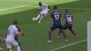 Sigue ‘enchufado’: genialidad de Vinicius para el 1-0 del Real Madrid vs Levante [VIDEO]