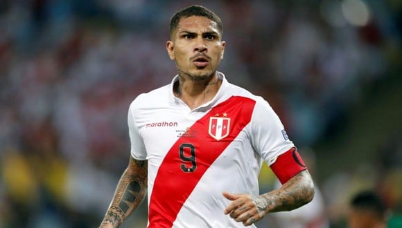 El apoyo del capitán: la celebración de Paolo Guerrero tras la victoria de Perú sobre Colombia. (Foto: FPF)