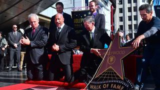 WWE: The Rock recibió una estrella en el Paseo de la Fama en Hollywood [FOTOS]
