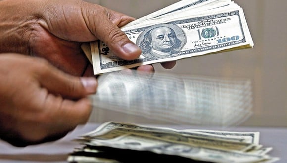 El dólar se negociaba a 21,5 pesos en México este jueves. (Foto: AFP)