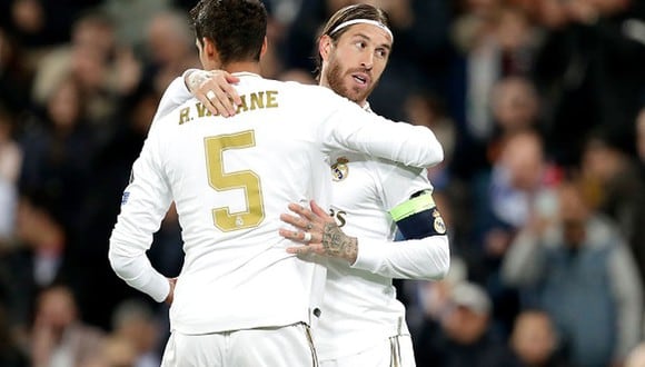 Varane y Ramos componen la zaga defensiva titular del Real Madrid. (Foto: Getty Images)