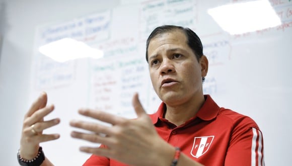 Víctor Hugo Carrillo sentó su postura ante denuncias a árbitros nacionales (Foto: GEC)