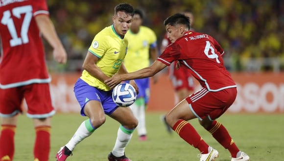 Colombia vs. Brasil en partido por el Sudamericano Sub-20. (Foto: EFE)