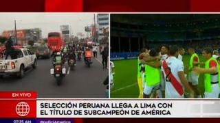 Hinchas acompañaron en caravana a la Selección Peruana en su recorrido hacia la Videna [VIDEO]