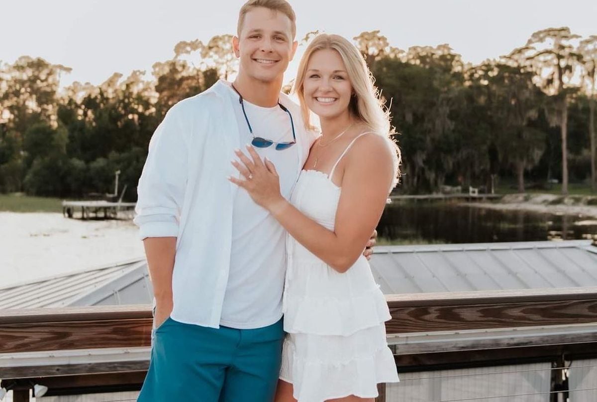 Después de que Brock Purdy le pidiera matrimonio a su novia, quien luce su anillo de compromiso (Foto: Jenna Brandt / Instagram)