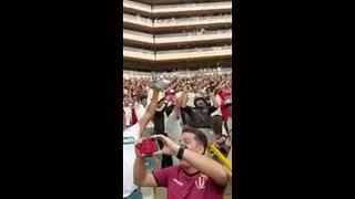No pudo contener la alegría: policía celebró gol de la 'U’ ante Alianza Lima y se volvió viral en redes sociales [VIDEO]
