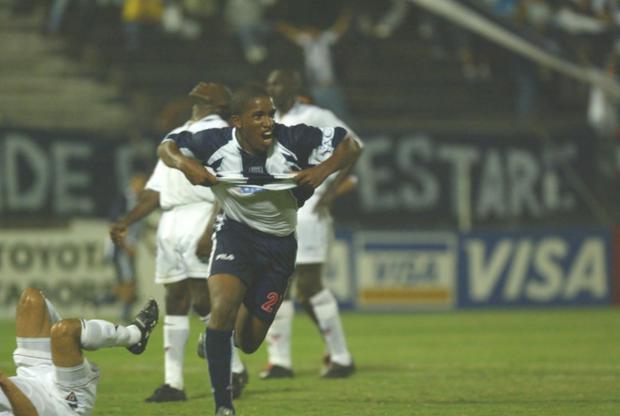 Jefferson Farfán anotó cuatro goles en la Copa Libertadores 2004. Foto: Archivo El Comercio.