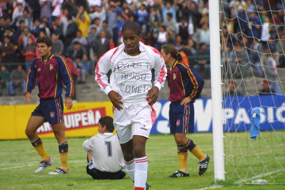 El 8 de marzo del 2001, Farfán le anotó un póker de goles a la selección de Venezuela en el triunfo 5- 2 por el campeonato sudamericano Sub 17 desarrollado en Arequipa. (Foto GEC Archivo)