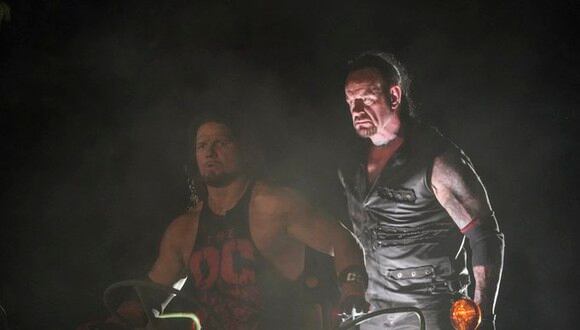The Undertaker venció a AJ Styles en el 'Boneyard match'. (Foto: WWE)