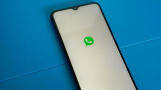 Truco para activar las letras gigantes en los chats de WhatsApp