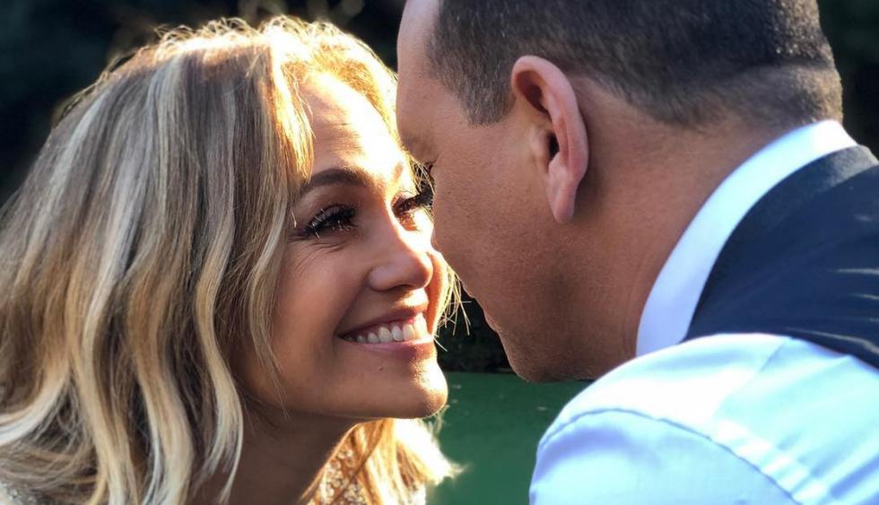 La cantante y el ex beisbolista compartieron este día especial junto a sus pequeños hijos. (Foto: @jlo)