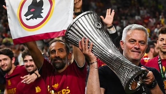 Jose Mourinho le dio a la Roma un titulo internacional luego de 31 años. (Foto: Twitter)