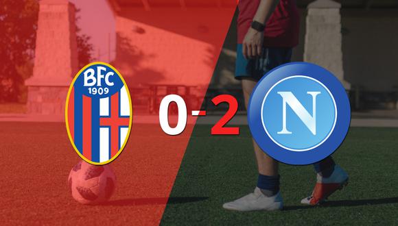 Hirving Lozano marca un doblete en la victoria 2-0 de Napoli ante Bologna