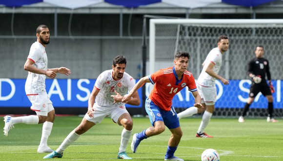 Chile no pudo ante Túnez en amistoso de la Copa Kirín. (EFE)