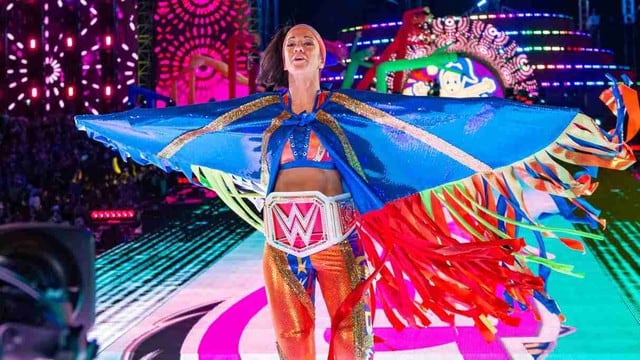 Bayley debutó en Wrestlemania 33 en una lucha por el título de Raw. (Foto: WWE)