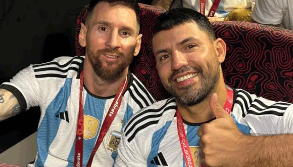 Messi y el 'Kun' durante la celebración del Mundial (Foto: Instagram Sergio Agüero)