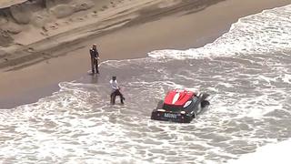 Chapuzón en el Dakar: piloto árabe metió su auto al mar de Arequipa para apagar incendio [VIDEO]