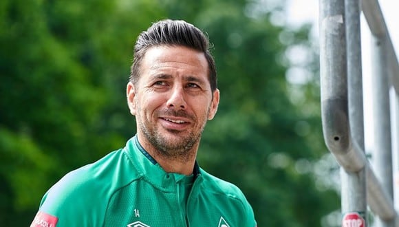 Claudio PIzarro se recupera de una lesión a falta de seis fechas para el final de la Bundesliga. (Foto: Werder Bremen)