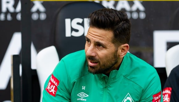 Claudio Pizarro registra 197 goles en la Bundesliga. (Foto:Getty Images)